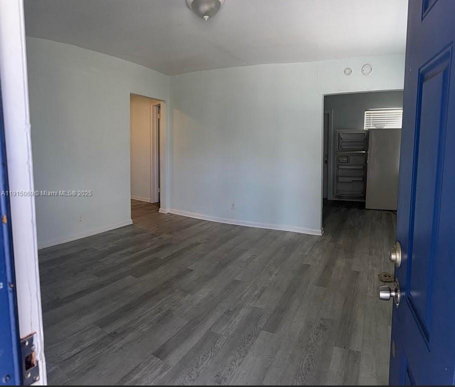 See details / 2096 sq. ft. $ 2025-11-16 0 Photo