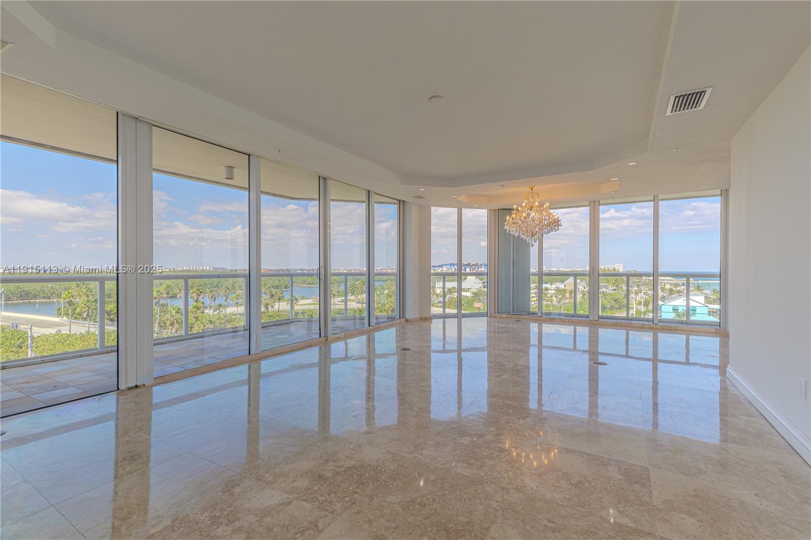 Photo of 6051 Ocean Dr  #704, Hollywood, Florida, 33019 - 