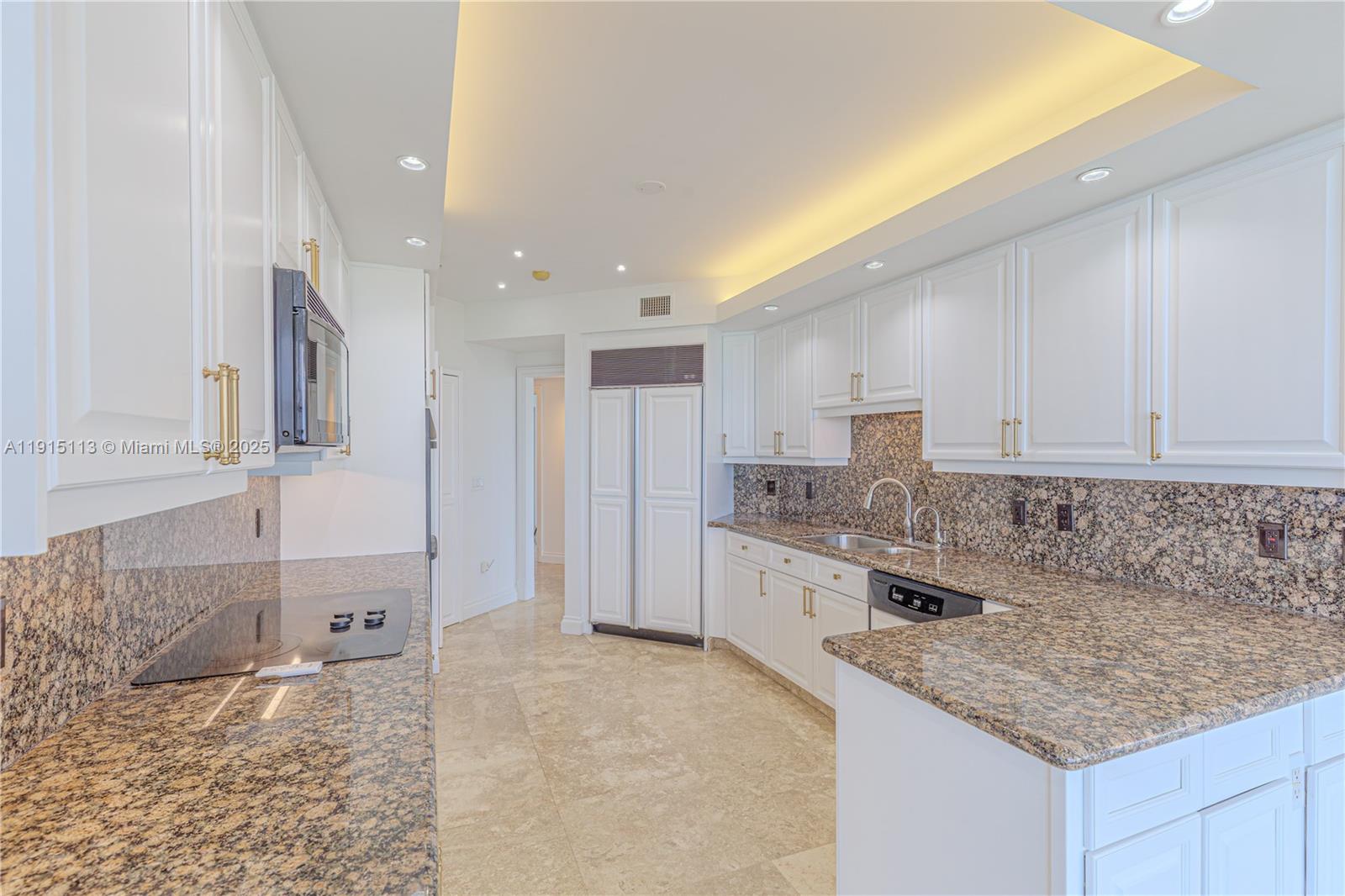 Photo of 6051 Ocean Dr  #704, Hollywood, Florida, 33019 - 