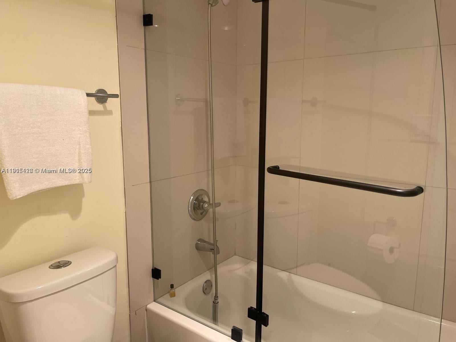 Photo of 20301 Country Club Dr  #1226, Aventura, Florida, 33180 - 