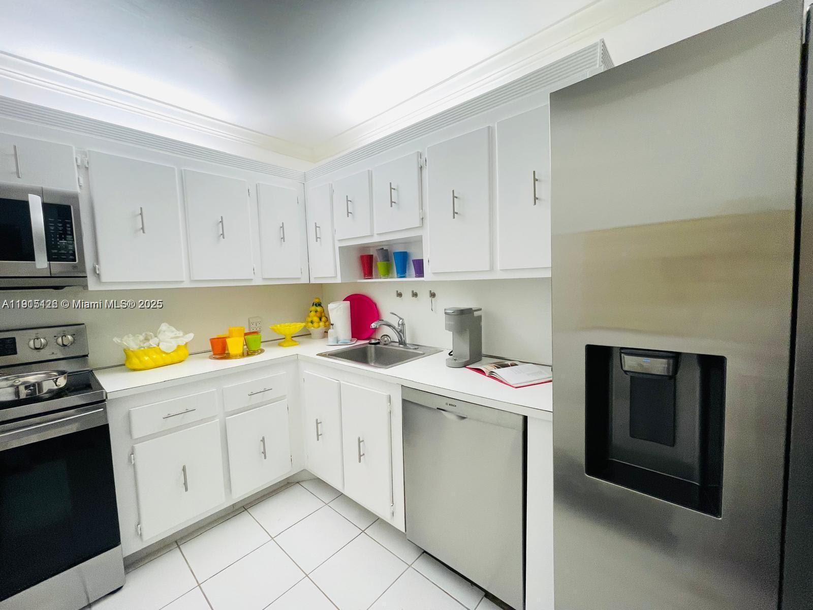 Photo of 20301 Country Club Dr  #1226, Aventura, Florida, 33180 - 