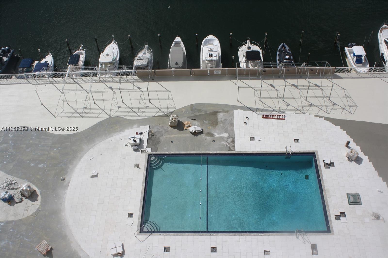 1809 2 / 2 1087 кв.футов $ 2025-11-17 0 Фото