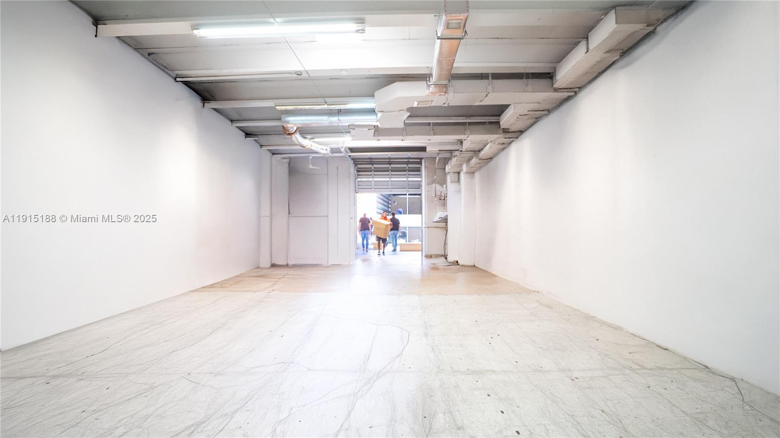 See details / sq. ft. $ 2025-11-17 0 Photo