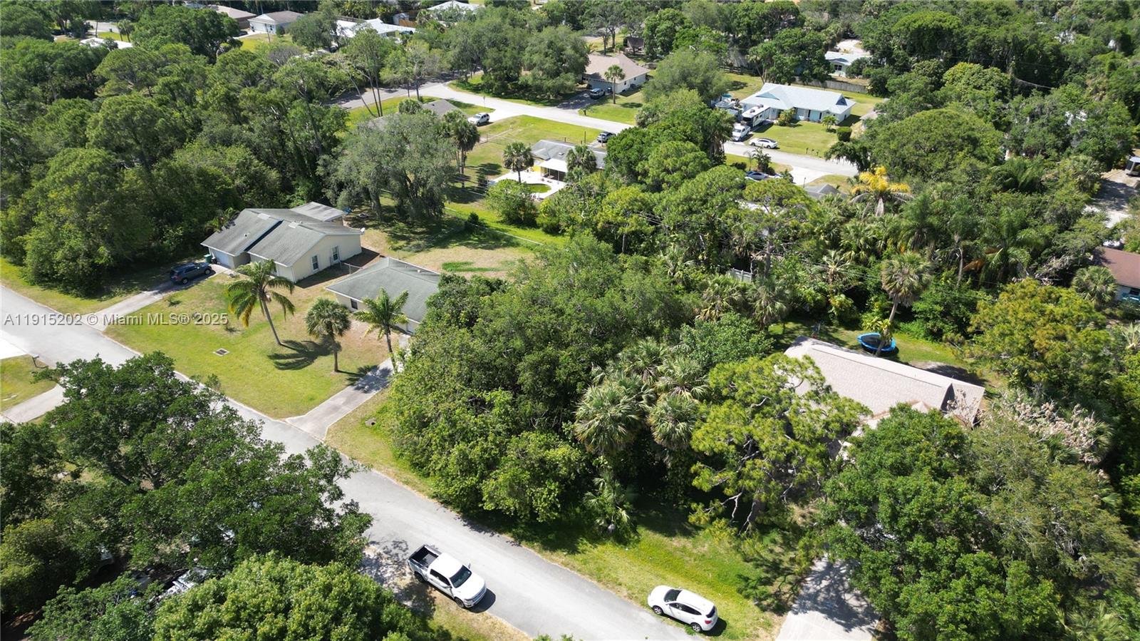 See details / sq. ft. $ 2025-11-17 0 Photo