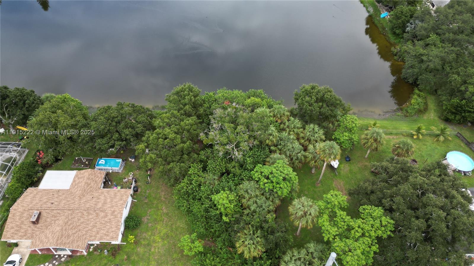 See details / sq. ft. $ 2025-11-17 0 Photo