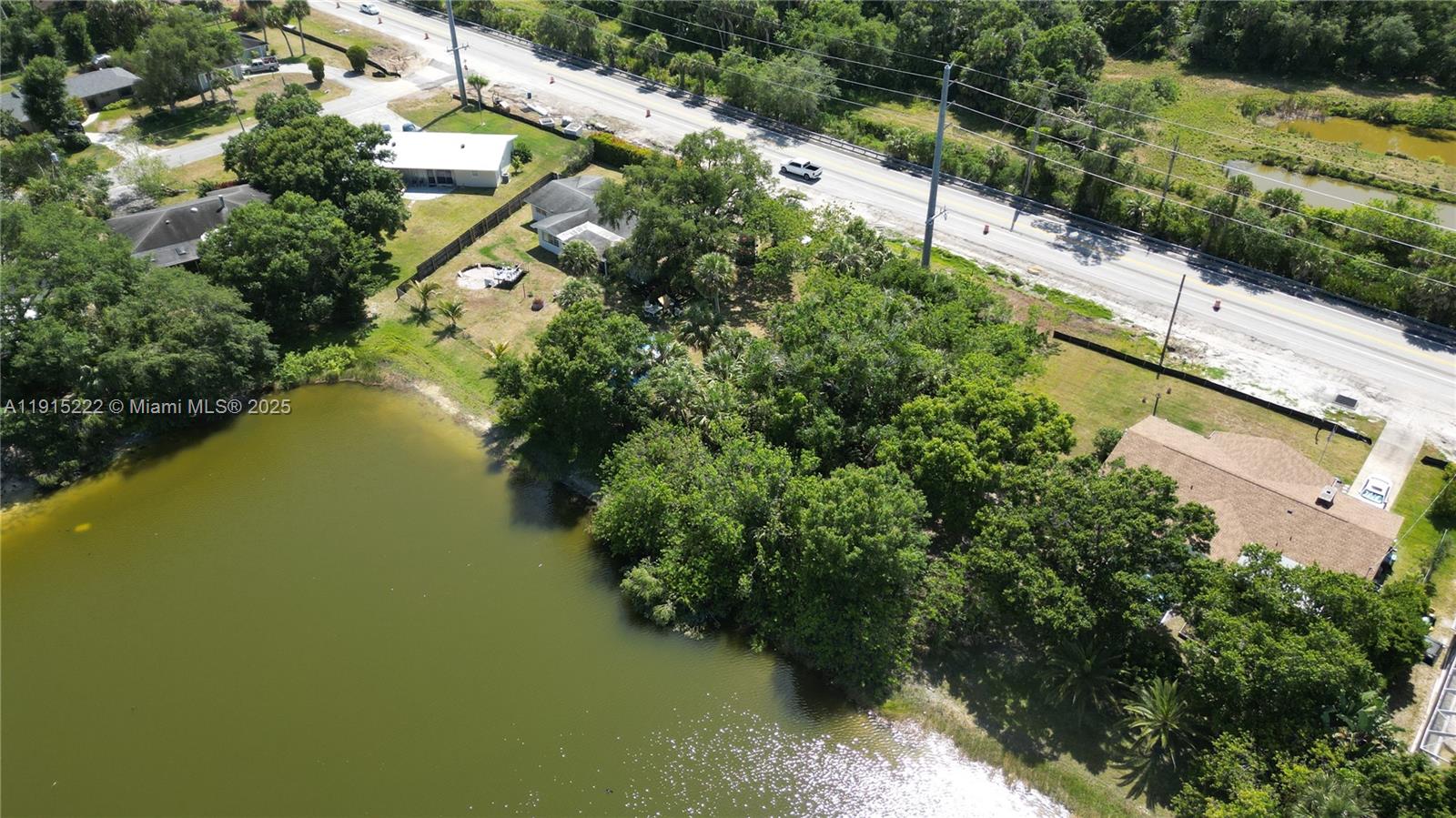 See details / sq. ft. $ 2025-11-17 0 Photo