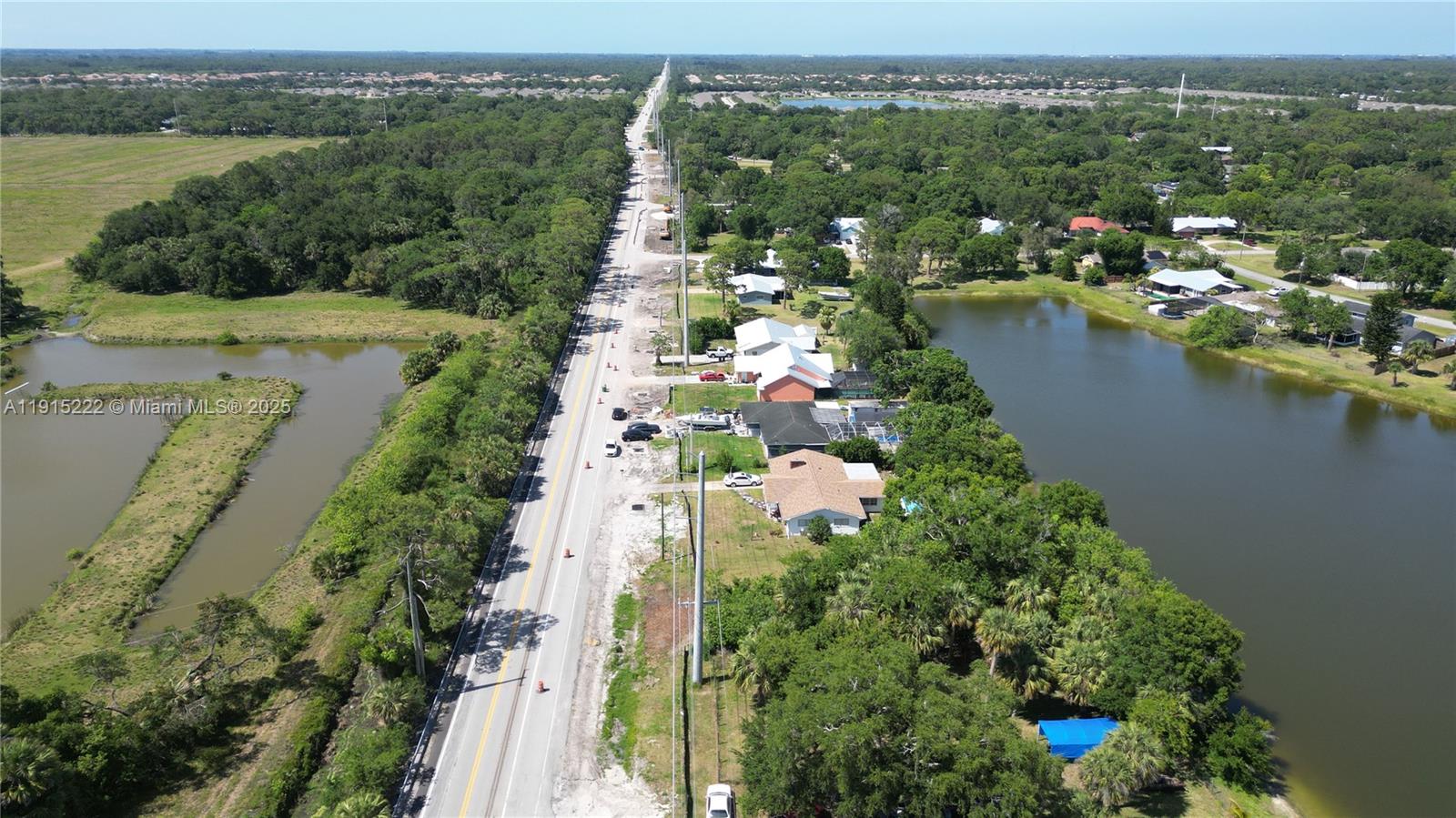 See details / sq. ft. $ 2025-11-17 0 Photo