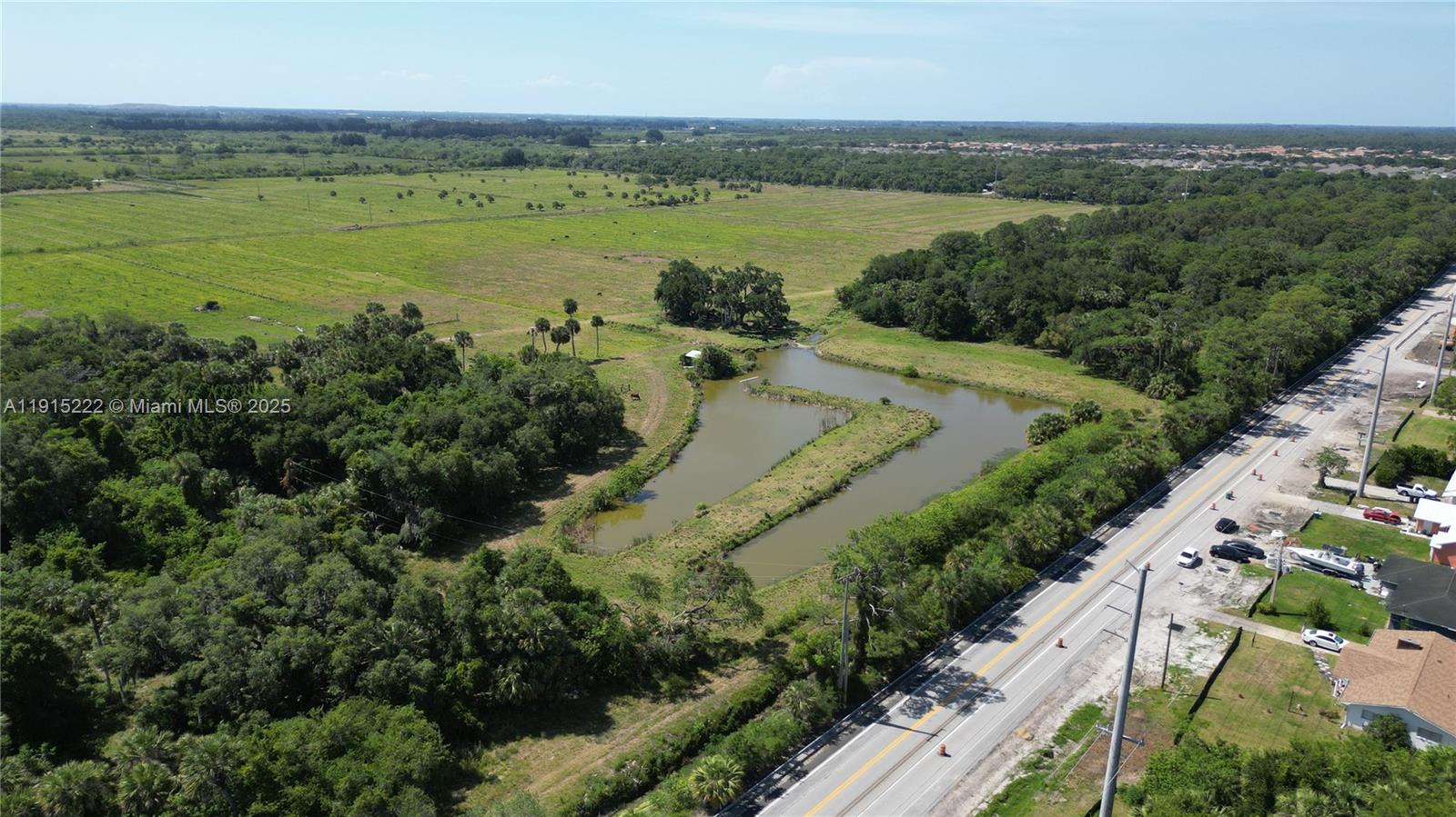 See details / sq. ft. $ 2025-11-17 0 Photo