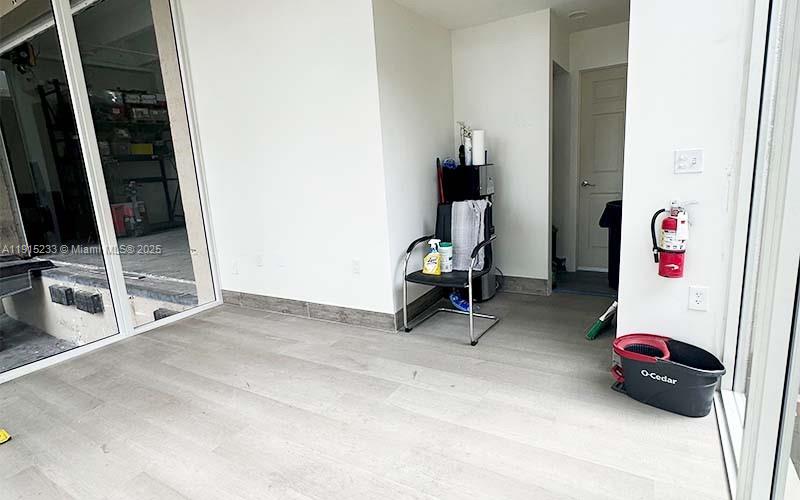 See details 113 / sq. ft. $ 2025-11-17 0 Photo