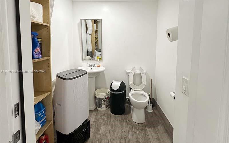 See details 113 / sq. ft. $ 2025-11-17 0 Photo