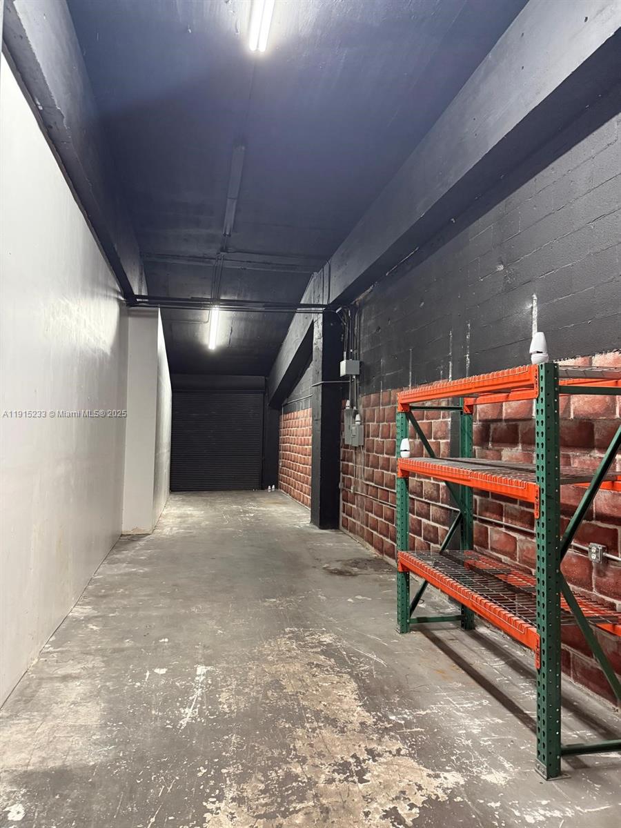 See details 113 / sq. ft. $ 2025-11-17 0 Photo