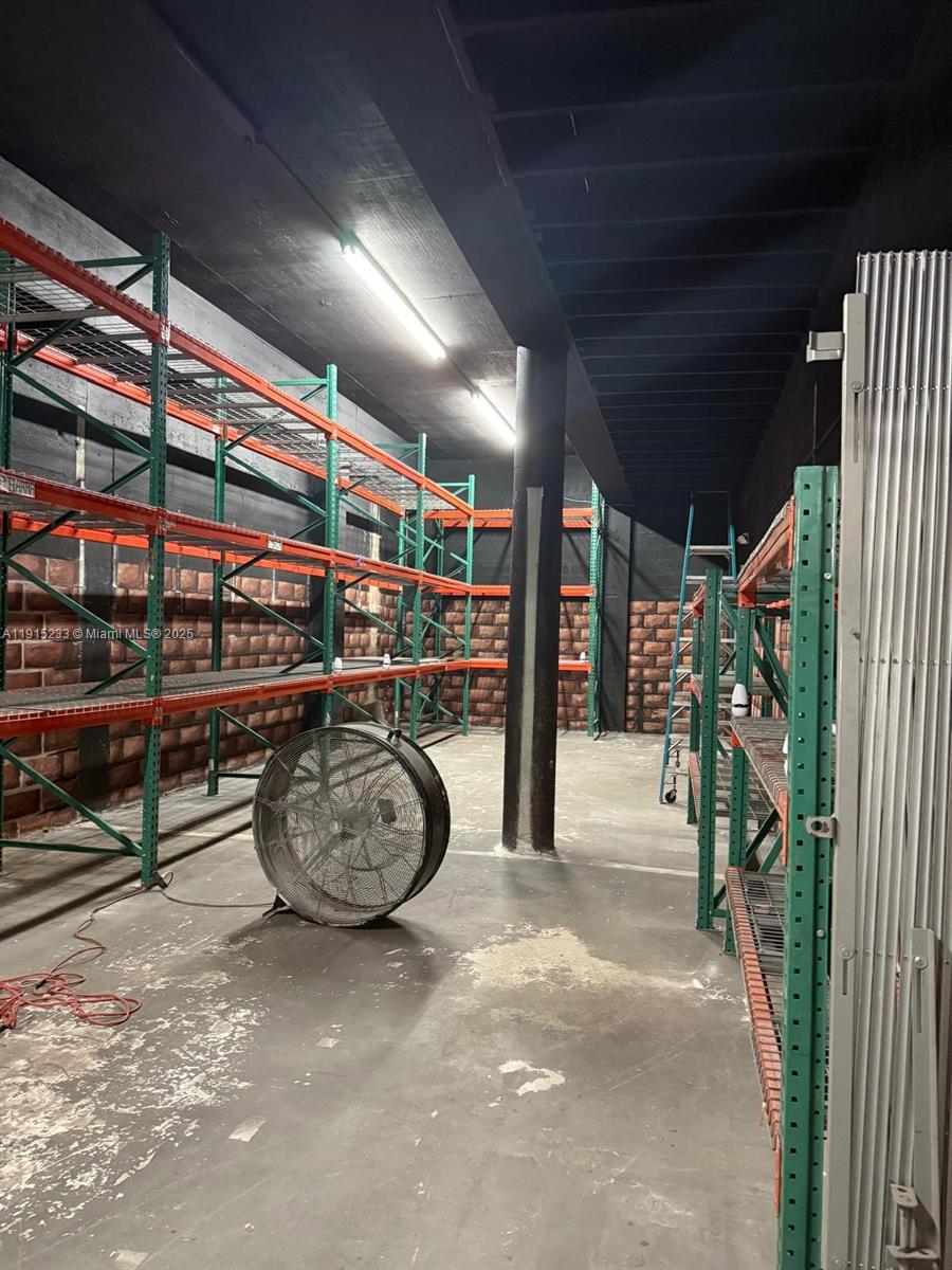 See details 113 / sq. ft. $ 2025-11-17 0 Photo