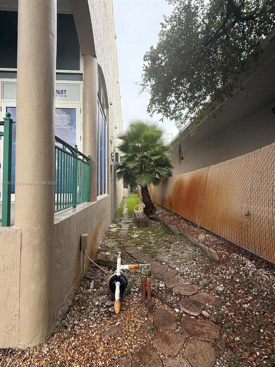 See details 113 / sq. ft. $ 2025-11-17 0 Photo