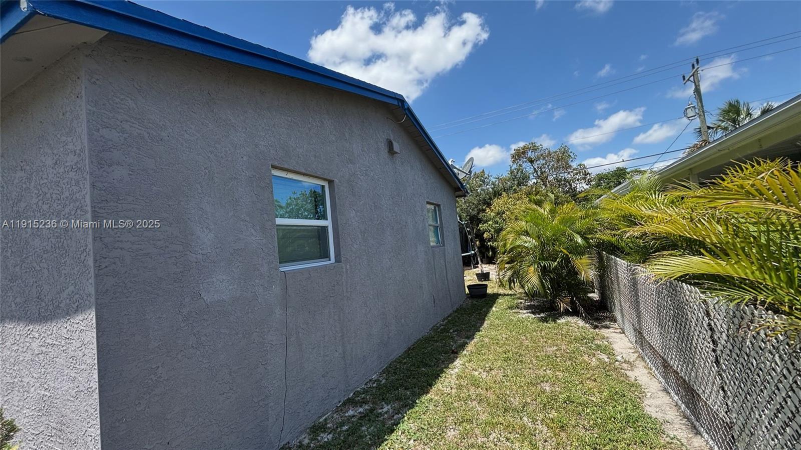 2731 2 / 1 800 sq. ft. $ 2025-11-17 0 Photo