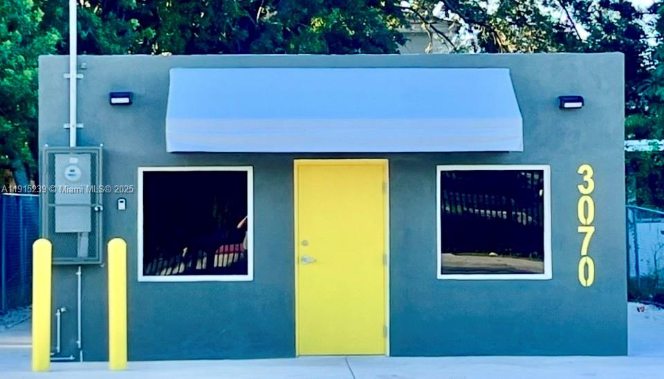 See details / sq. ft. $ 2025-11-17 0 Photo