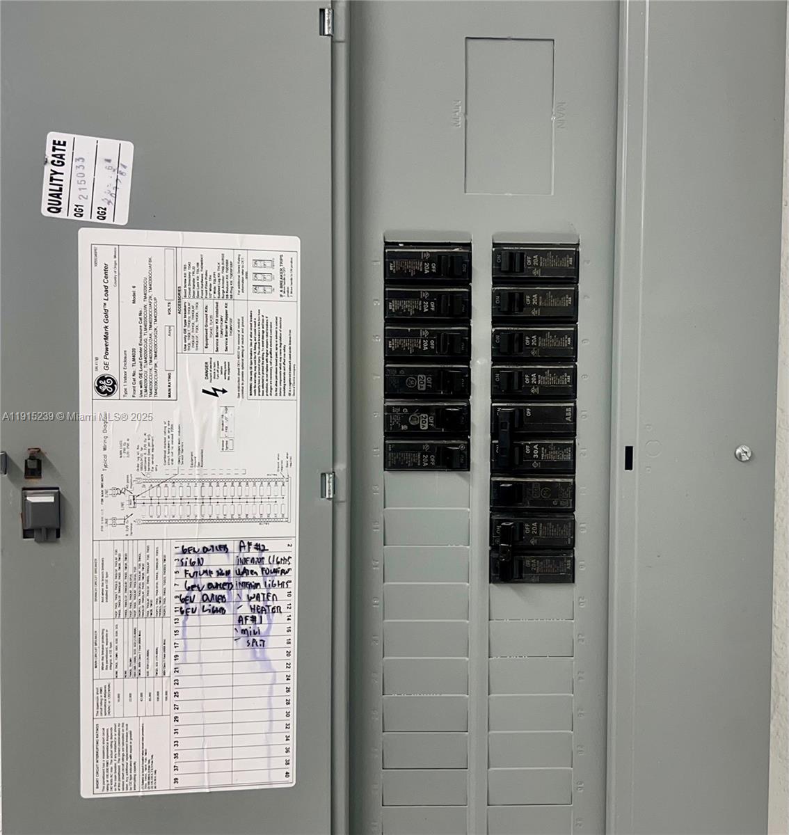 See details / sq. ft. $ 2025-11-17 0 Photo