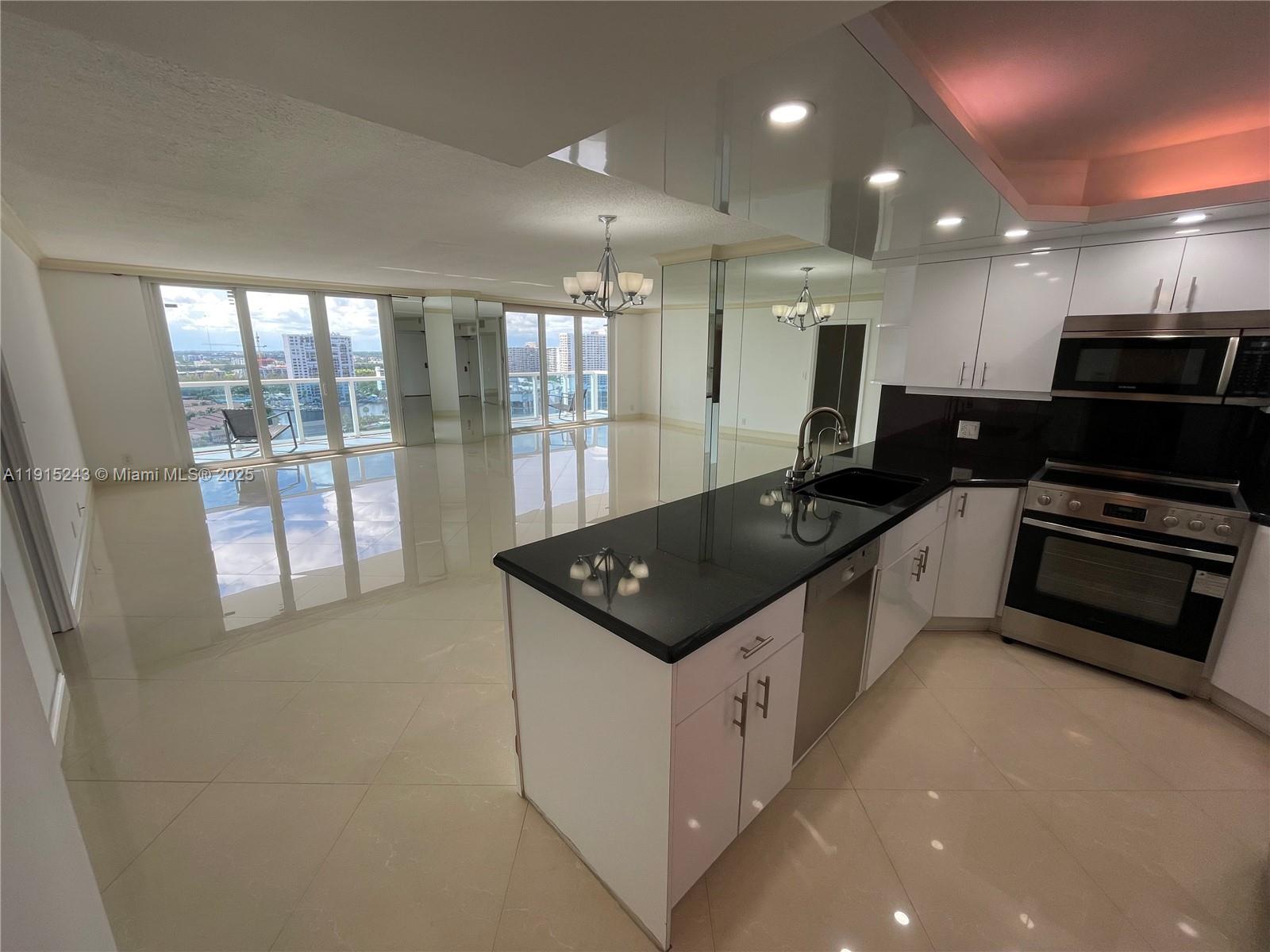 Photo of 3800 Ocean Dr  #1823, Hollywood, Florida, 33019 - 