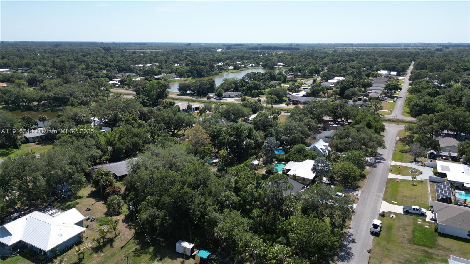   /   sq. ft. $ 2025-11-17 0 Photo