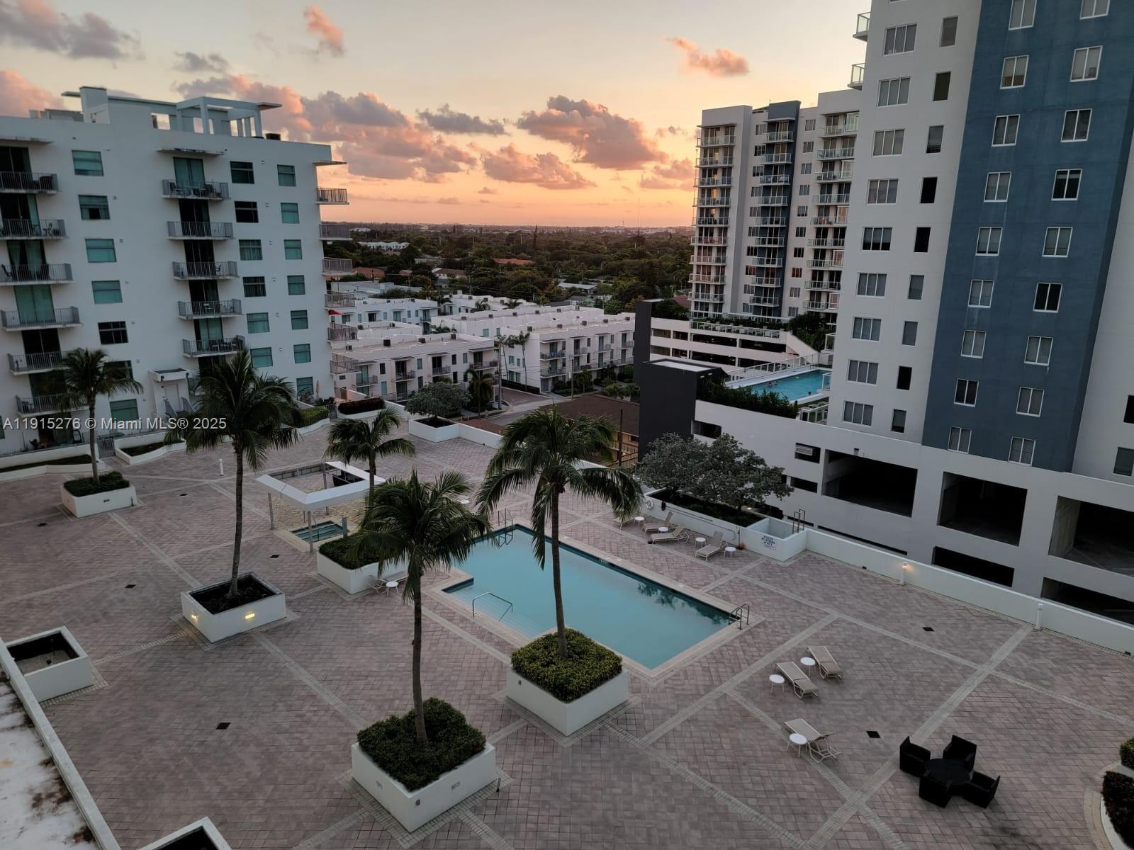 Photo of 140 Dixie Hwy  #908, Hollywood, Florida, 33020 - 