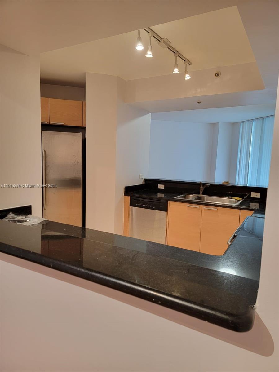 Photo of 140 Dixie Hwy  #908, Hollywood, Florida, 33020 - 