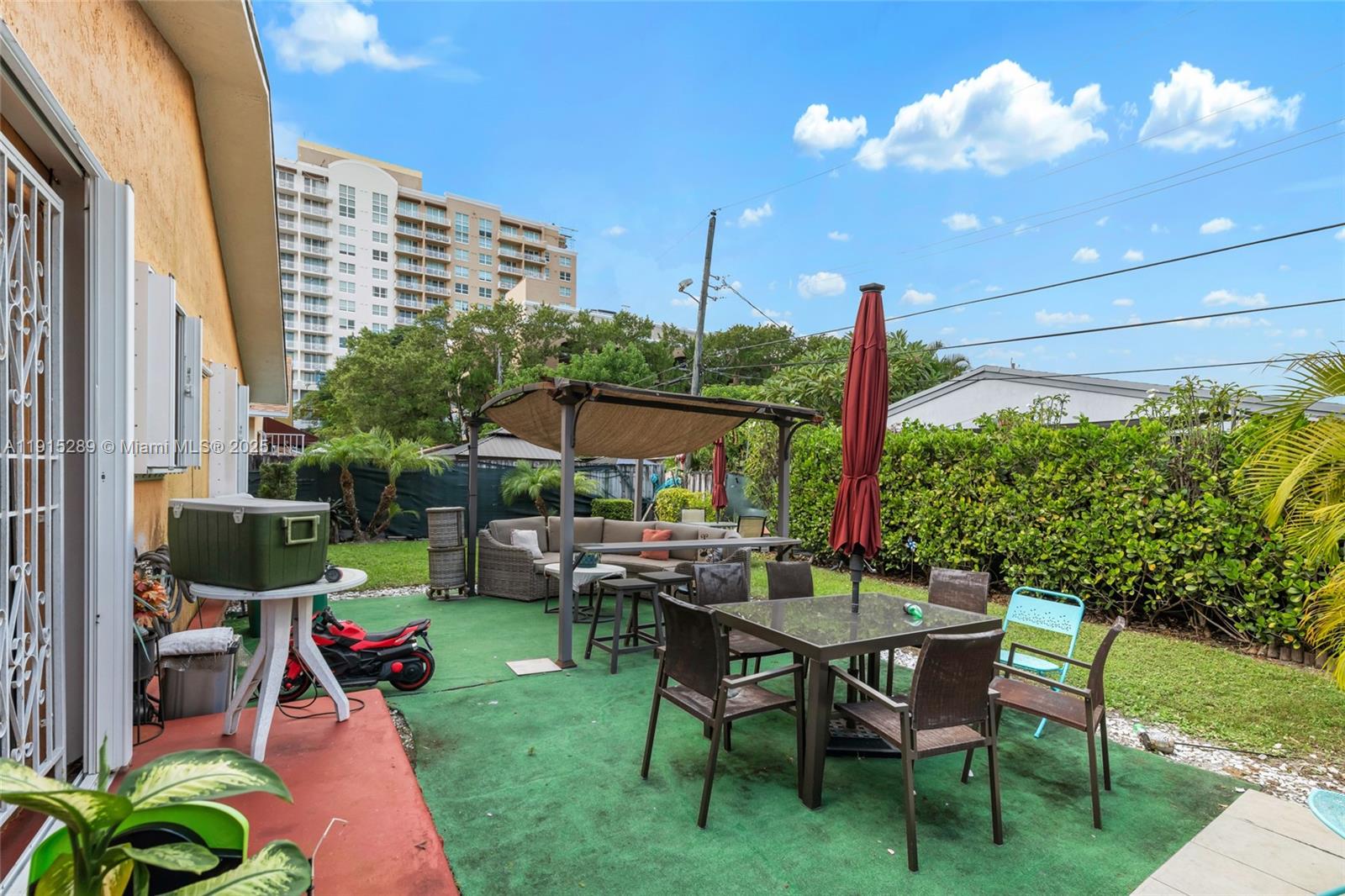   /  2720 sq. ft. $ 2025-11-17 0 Photo