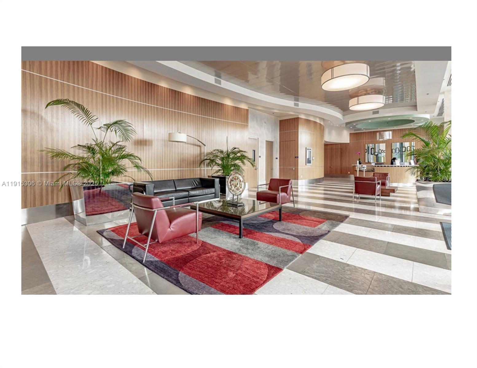 1910  /   кв.футов $ 2025-11-17 0 Фото