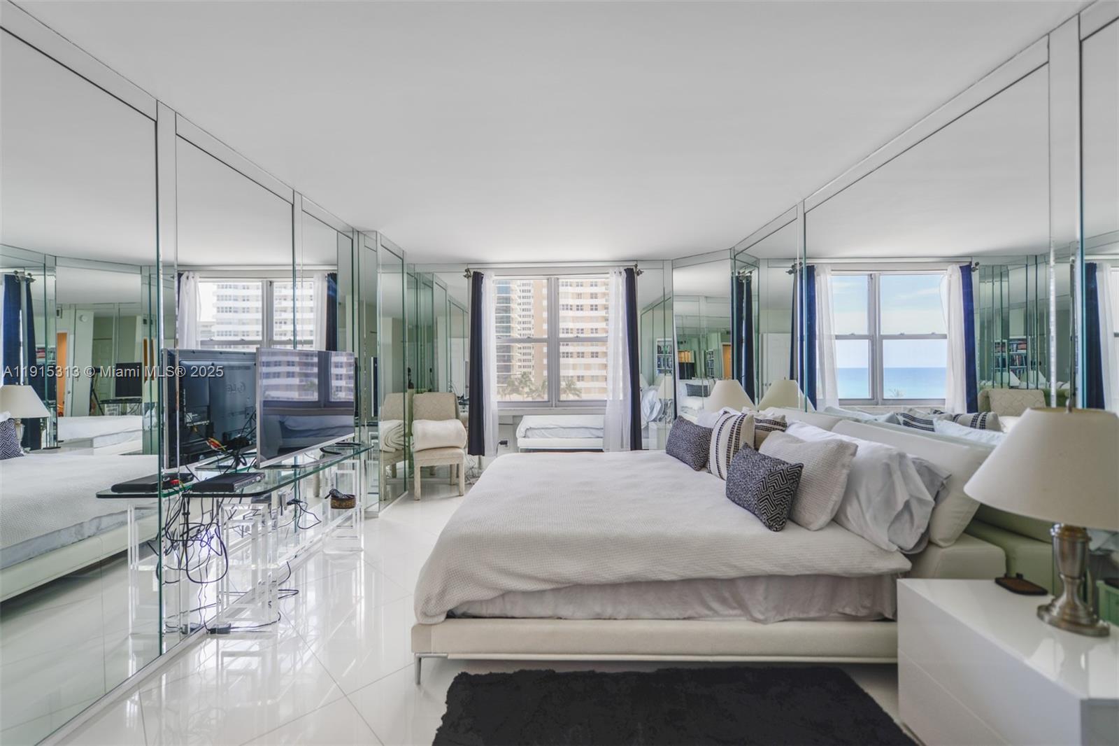 See details 5G 2 / 2 1240 sq. ft. $ 2025-11-17 0 Photo