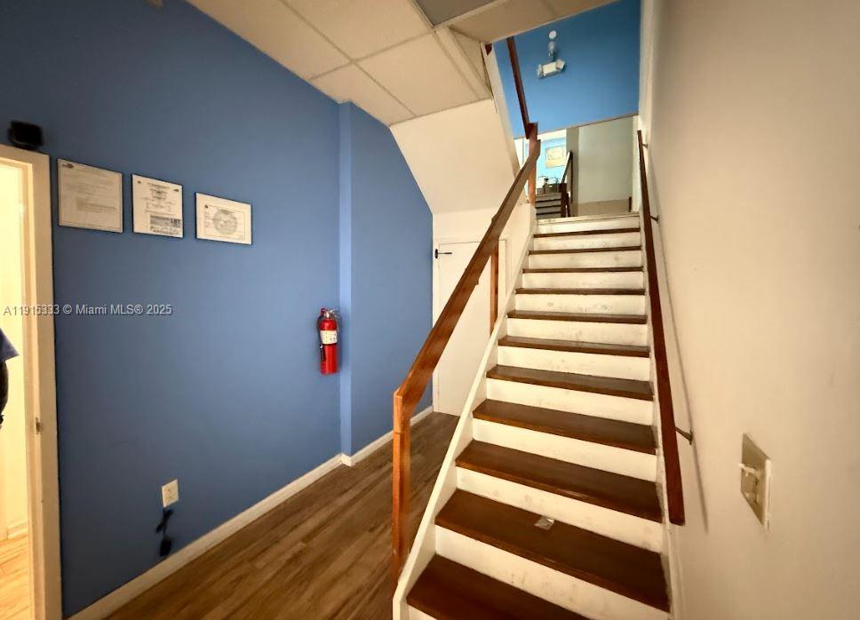 See details 19 / sq. ft. $ 2025-11-17 0 Photo