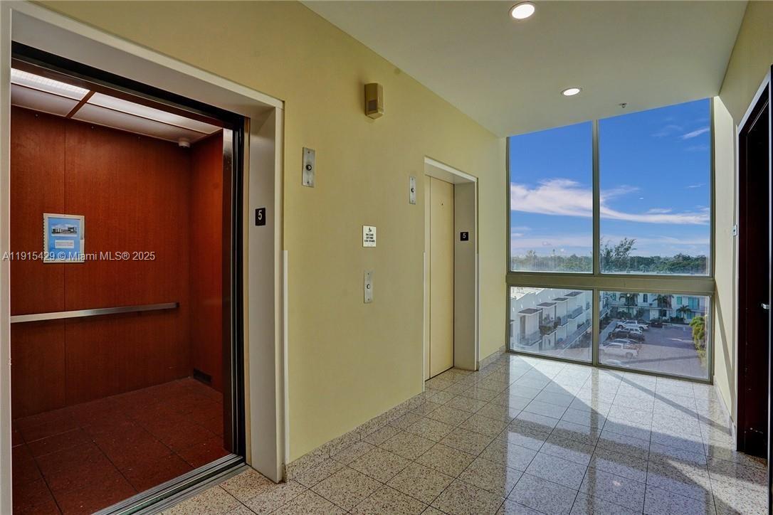 Photo of 2100 Van Buren St #417, Hollywood, Florida, 33020 -