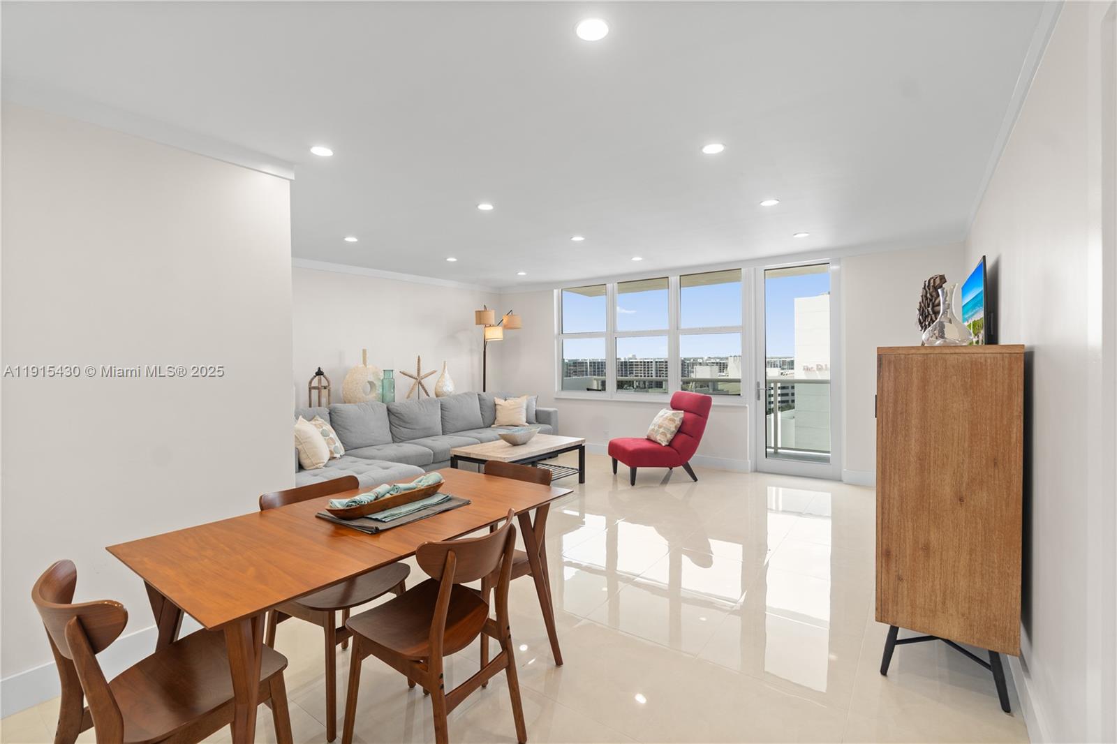 Photo of 3725 Ocean Dr #1225, Hollywood, Florida, 33019 -