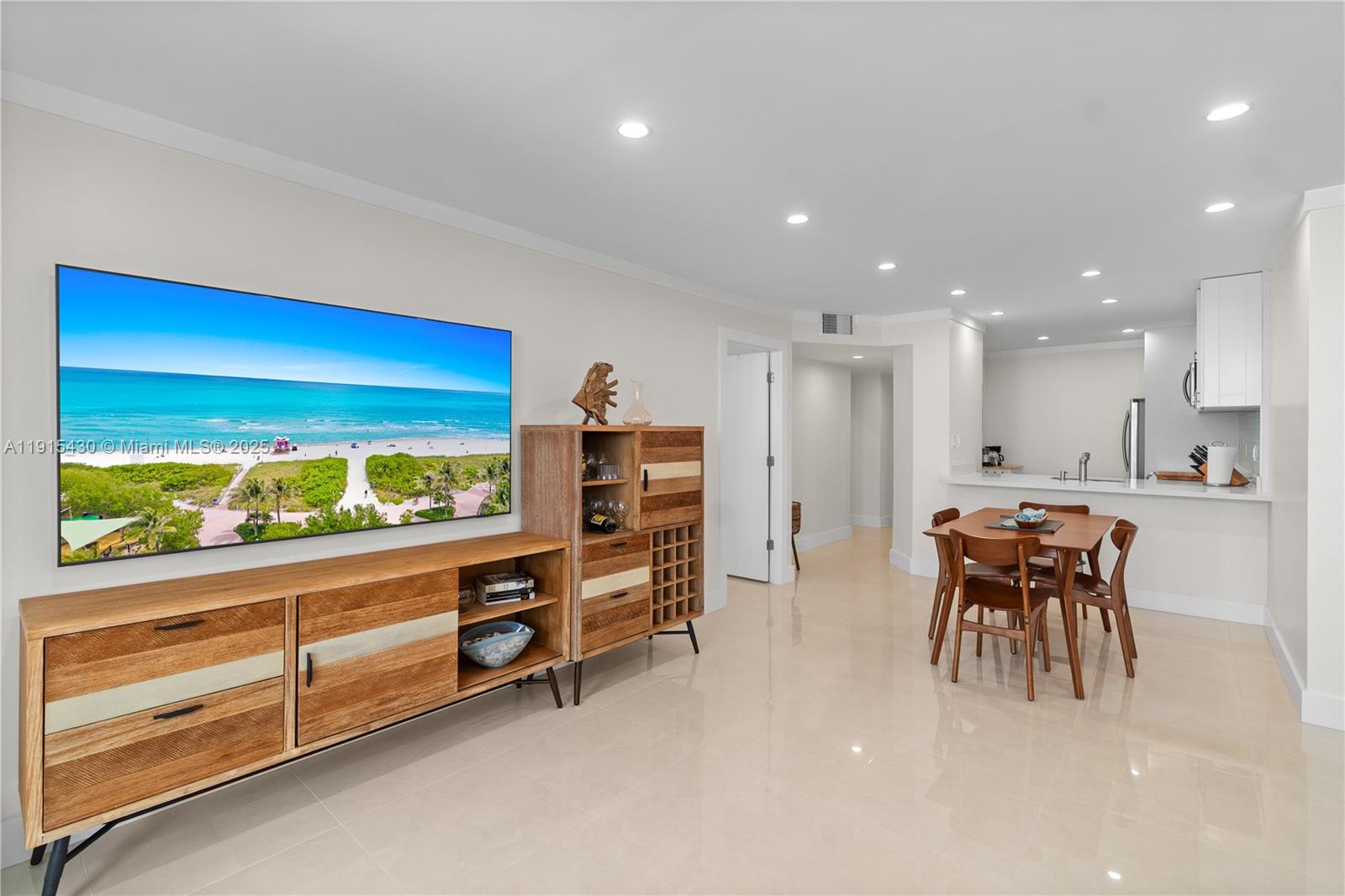 Photo of 3725 Ocean Dr #1225, Hollywood, Florida, 33019 -