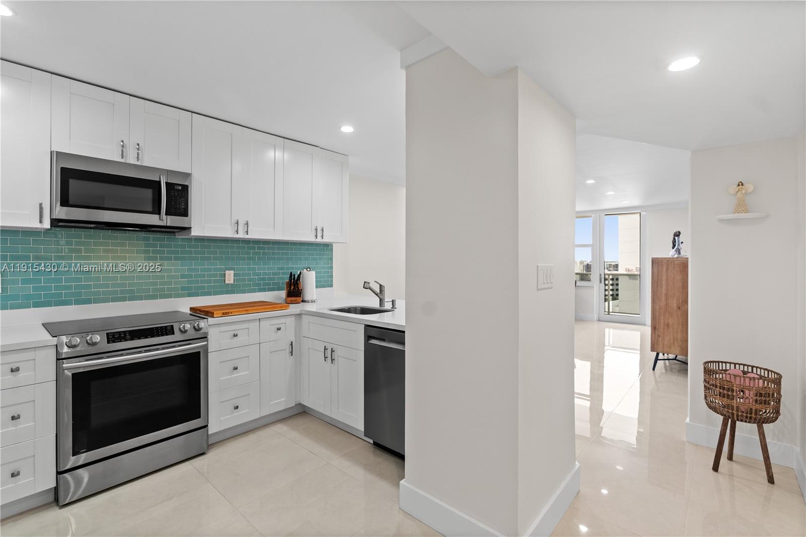 Photo of 3725 Ocean Dr #1225, Hollywood, Florida, 33019 -