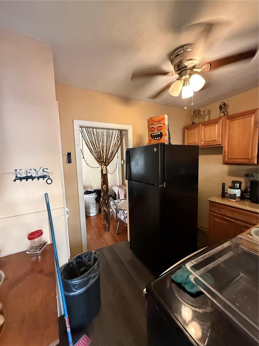   /  2000 sq. ft. $ 2025-11-17 0 Photo