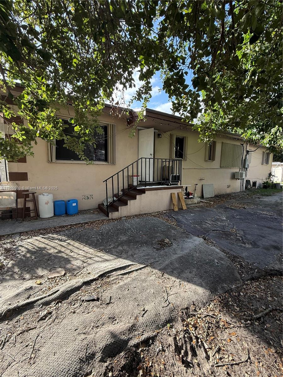   /  2000 sq. ft. $ 2025-11-17 0 Photo