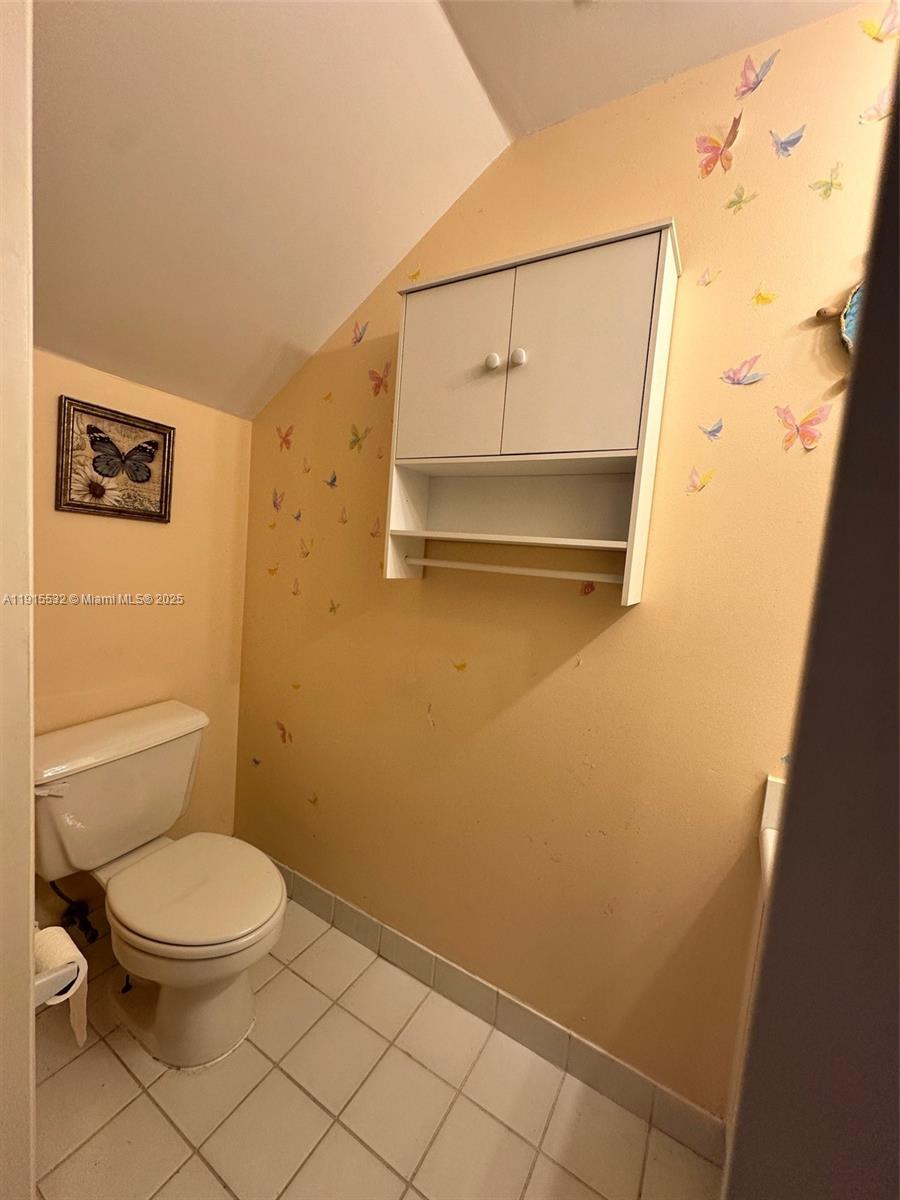 Ver detalles 1365 2 / 2 969 sq. ft. $ 2025-11-17 0 foto