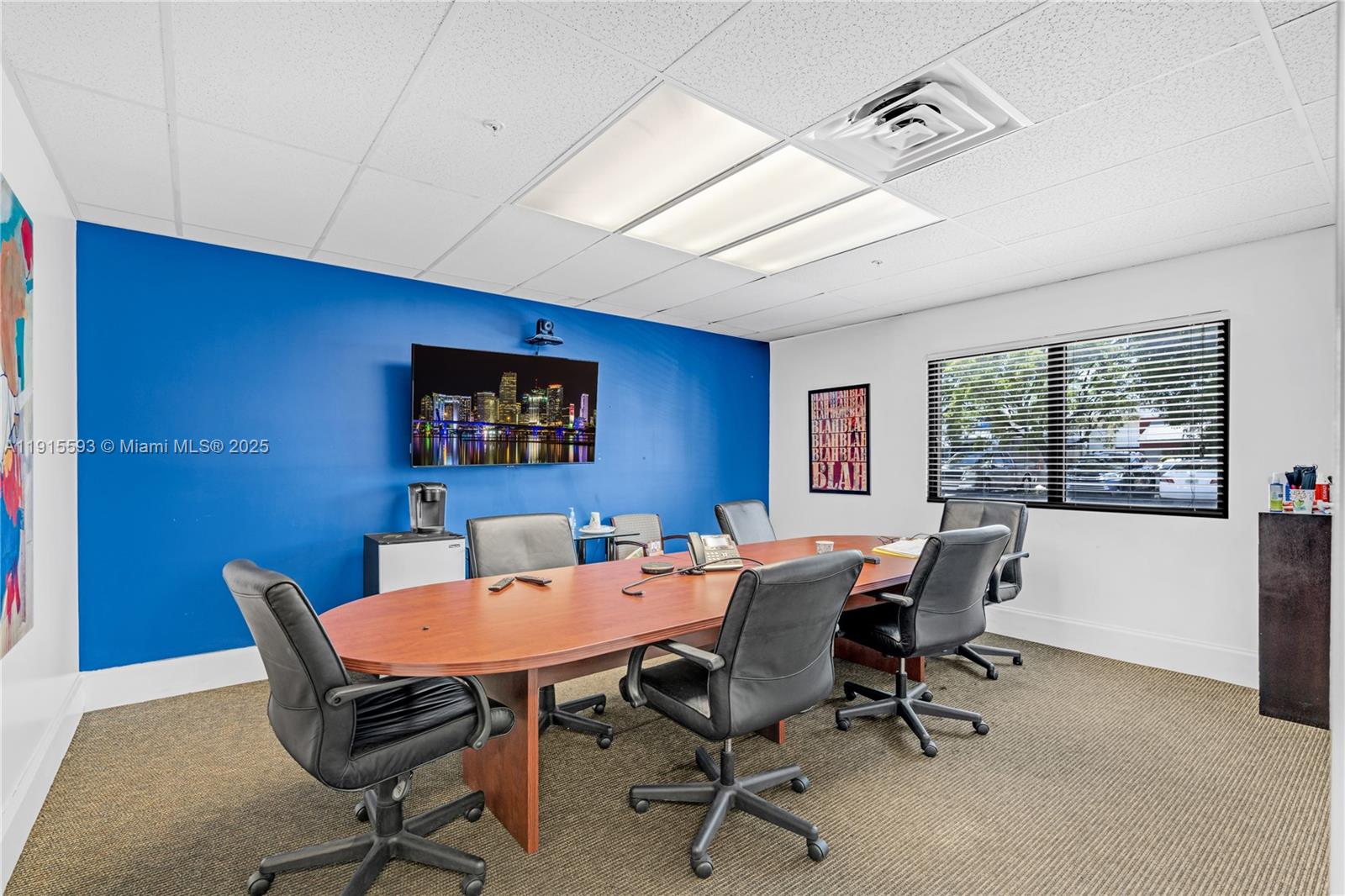   /   sq. ft. $ 2025-11-17 0 Photo