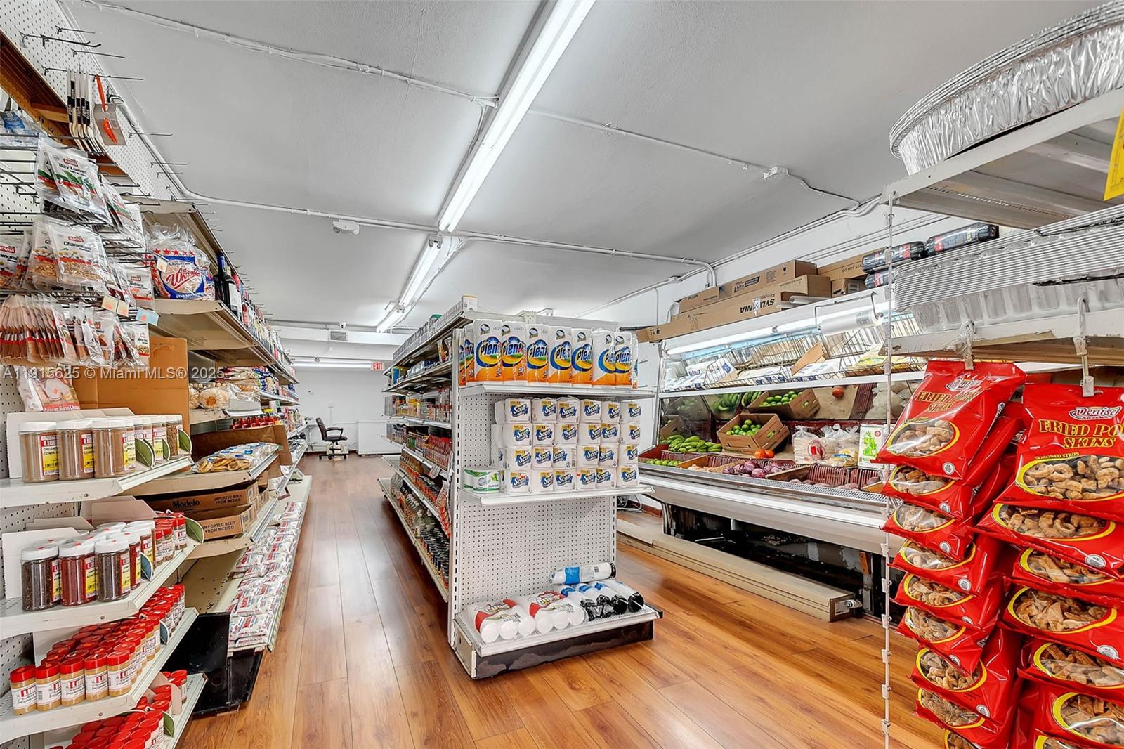   /   sq. ft. $ 2025-11-17 0 Photo