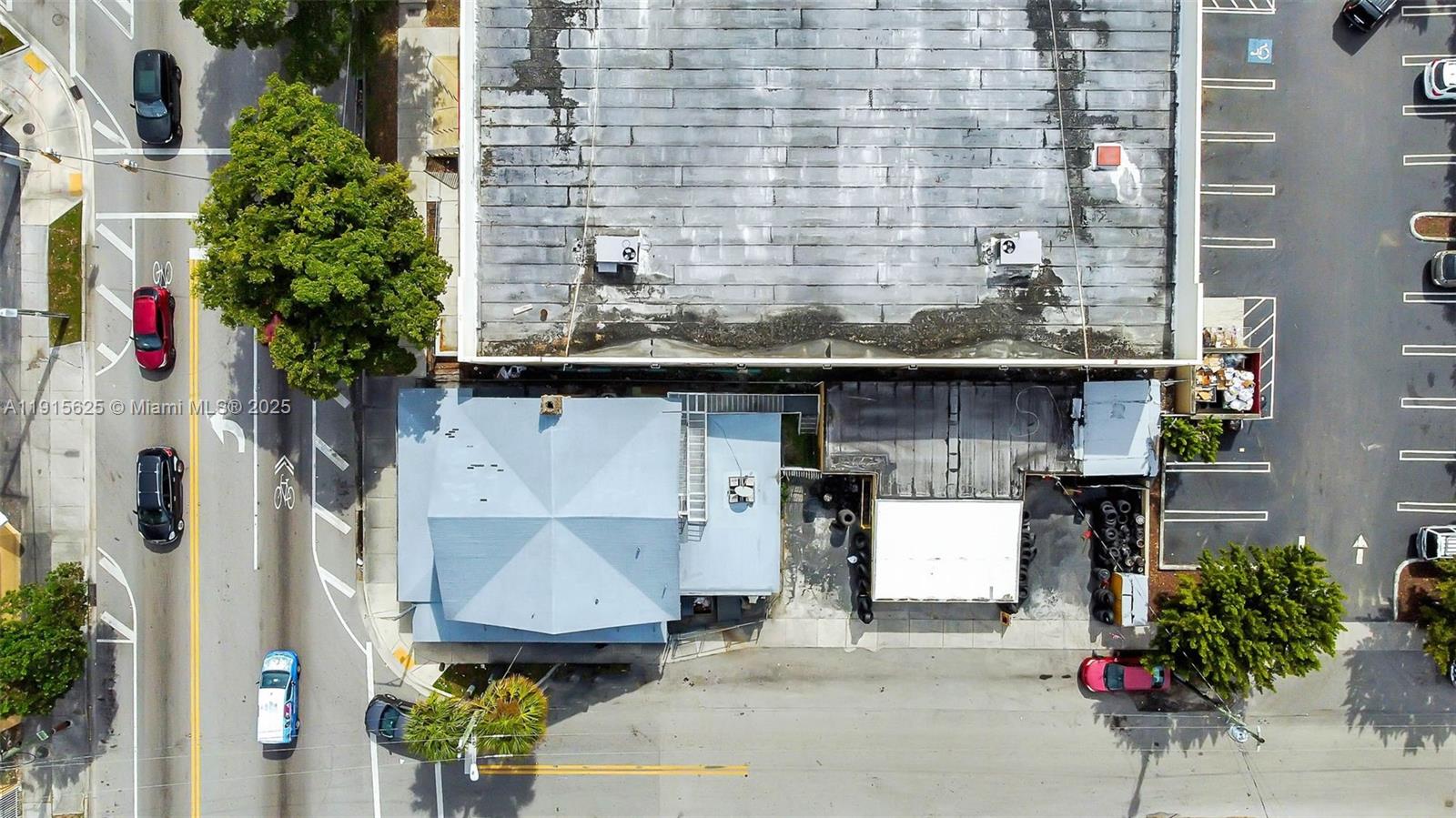   /   sq. ft. $ 2025-11-17 0 Photo