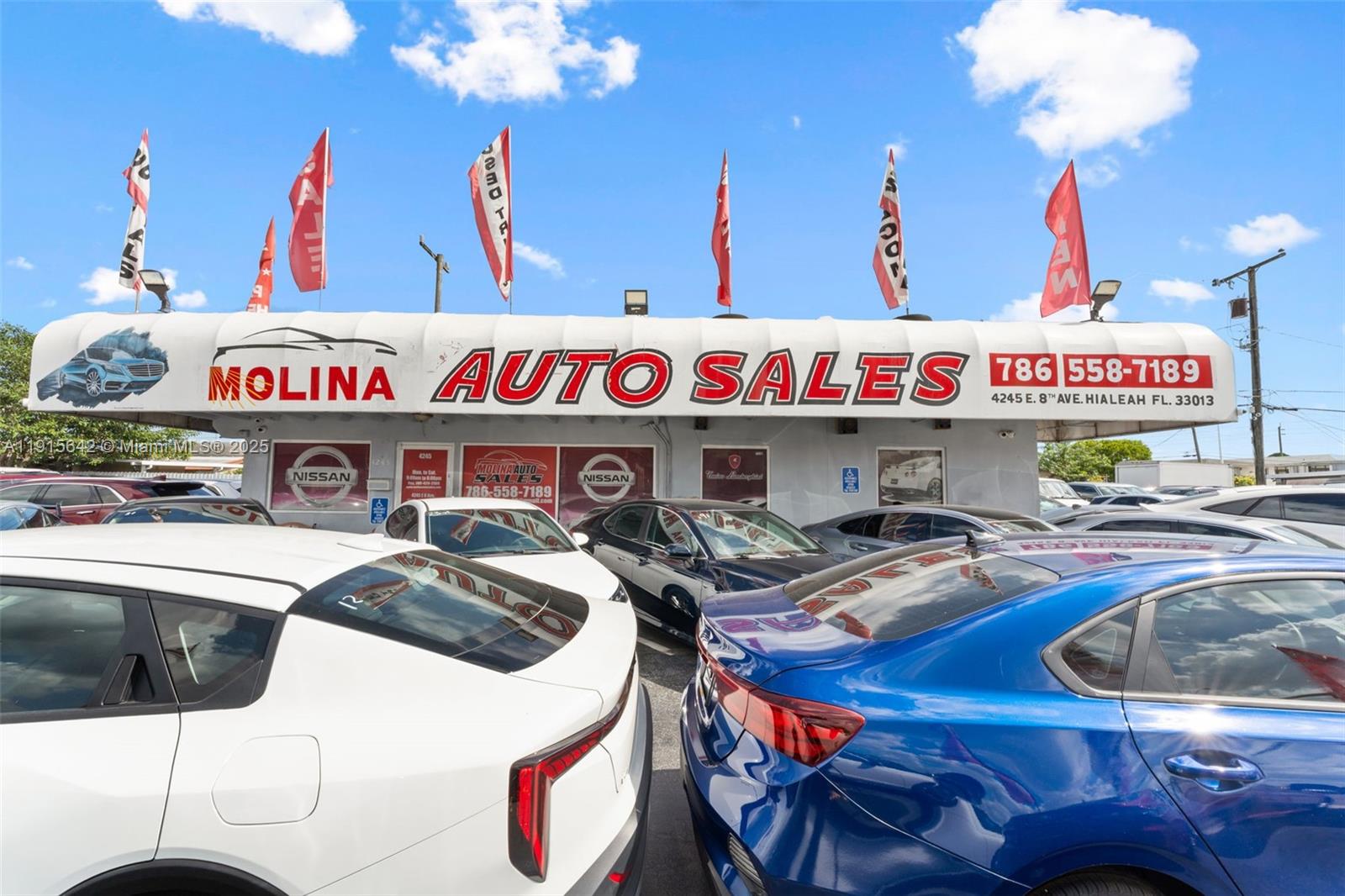   /   кв.футов $ 2025-11-17 0 Фото