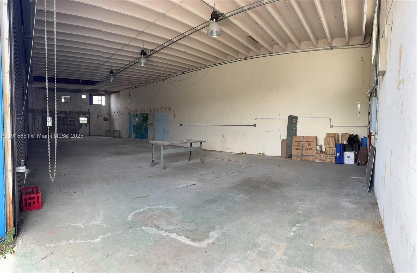 See details / sq. ft. $ 2025-11-17 0 Photo