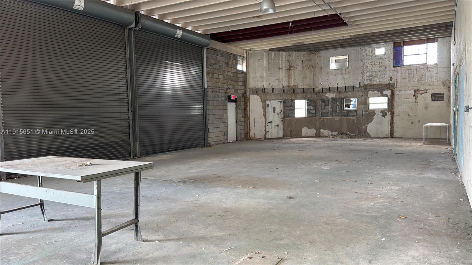 See details / sq. ft. $ 2025-11-17 0 Photo