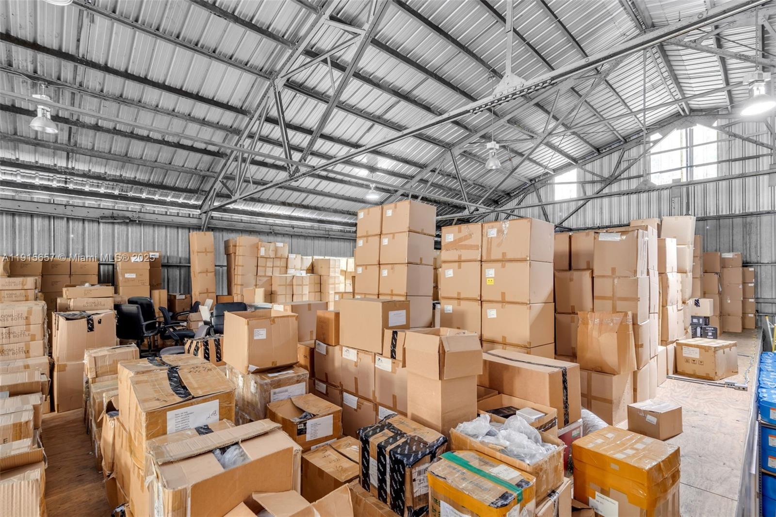   /   sq. ft. $ 2025-11-17 0 Photo