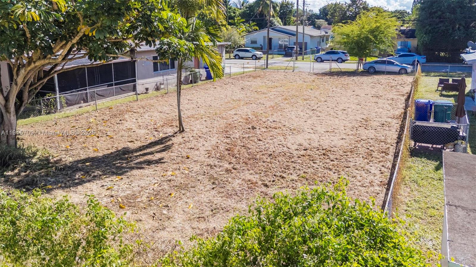 See details / sq. ft. $ 2025-11-17 0 Photo