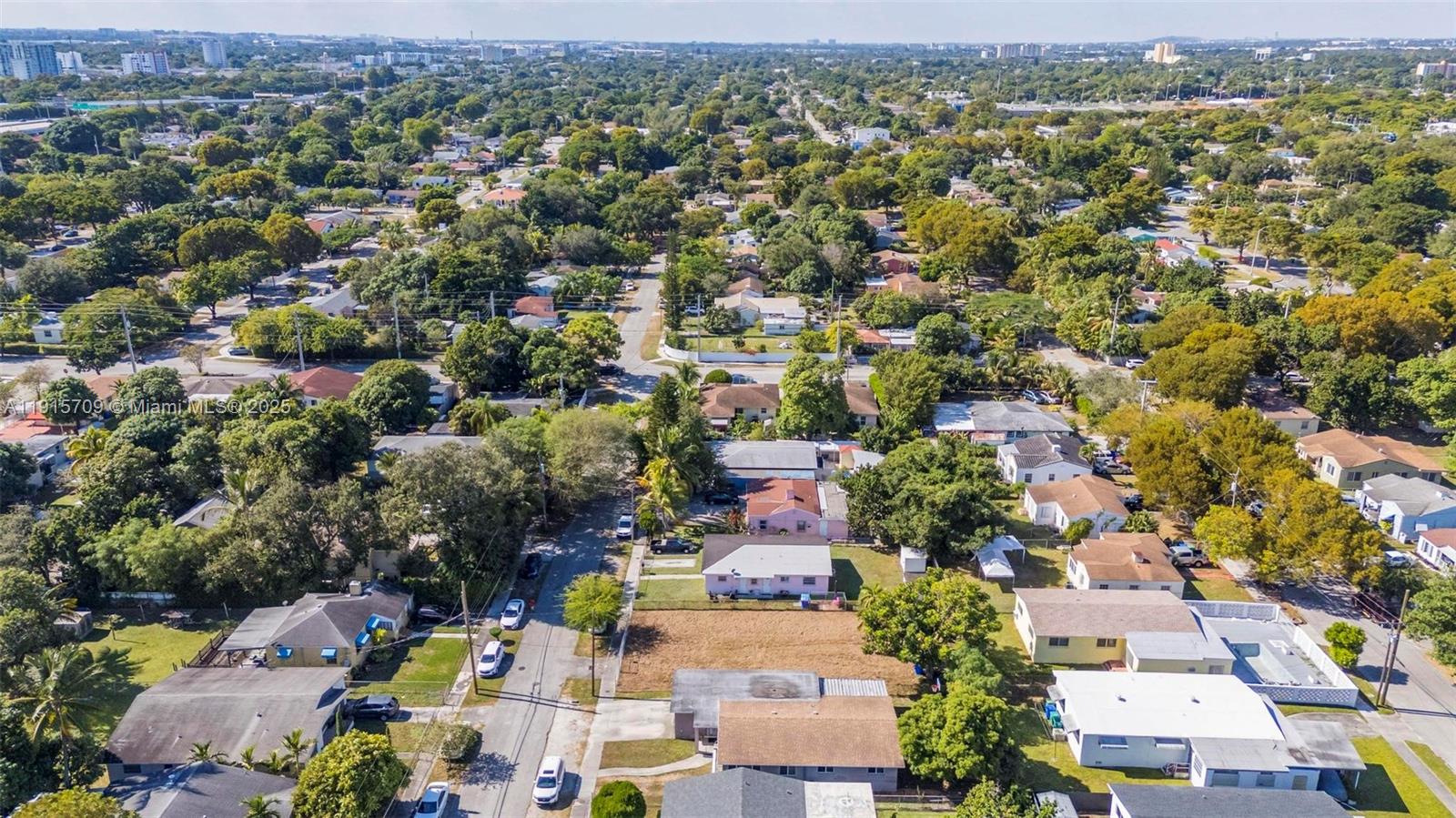 See details / sq. ft. $ 2025-11-17 0 Photo