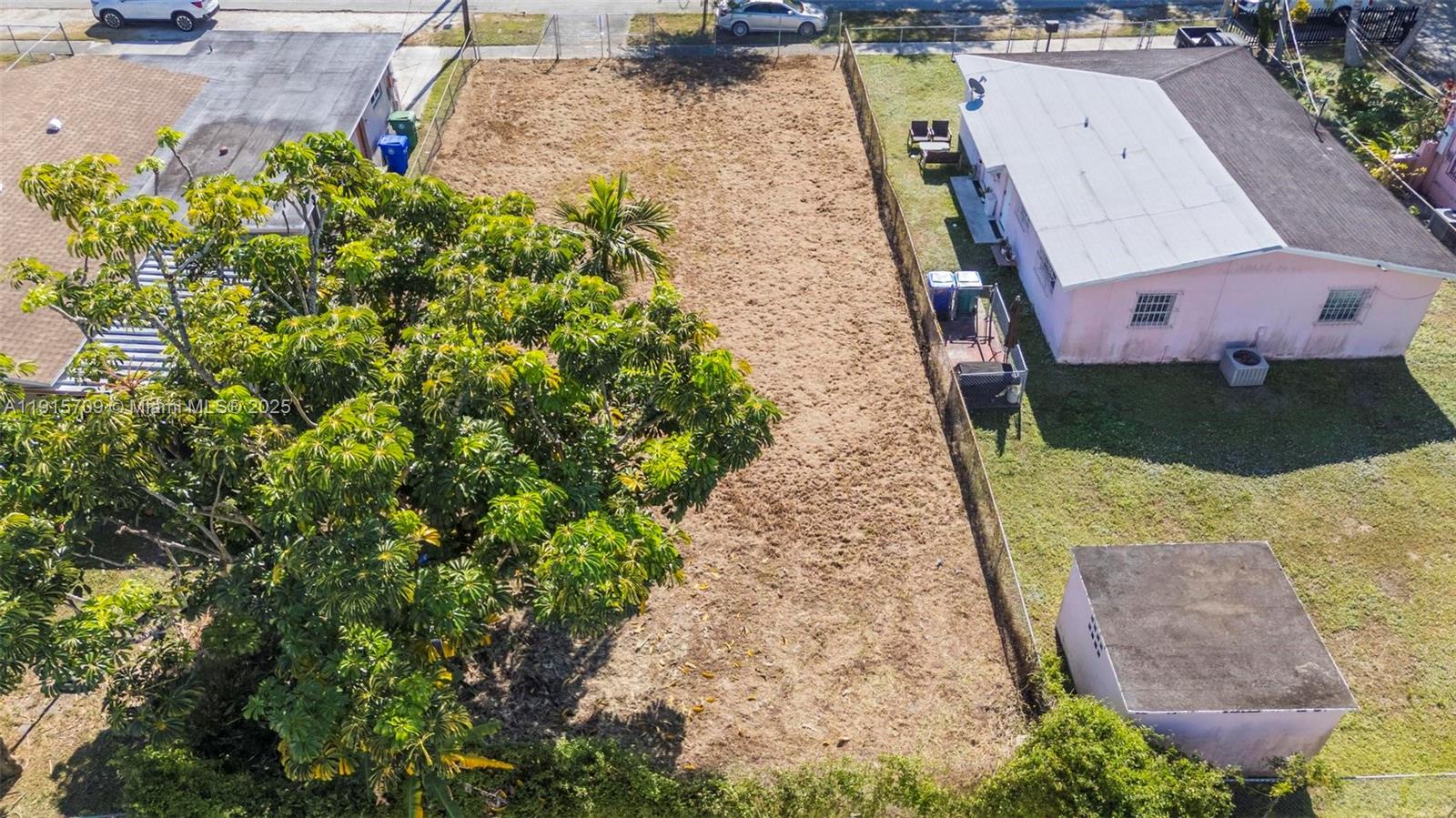 See details / sq. ft. $ 2025-11-17 0 Photo