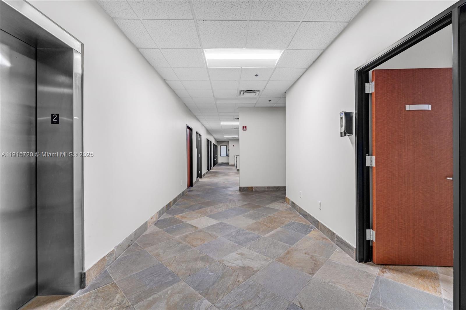 See details / sq. ft. $ 2025-11-17 0 Photo