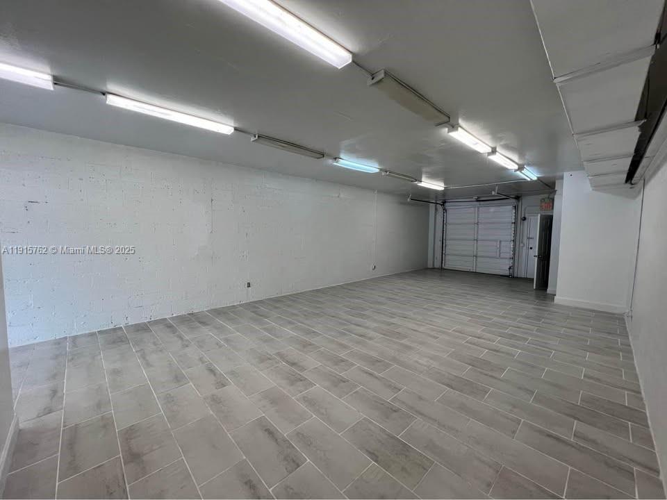 See details / sq. ft. $ 2025-11-17 0 Photo