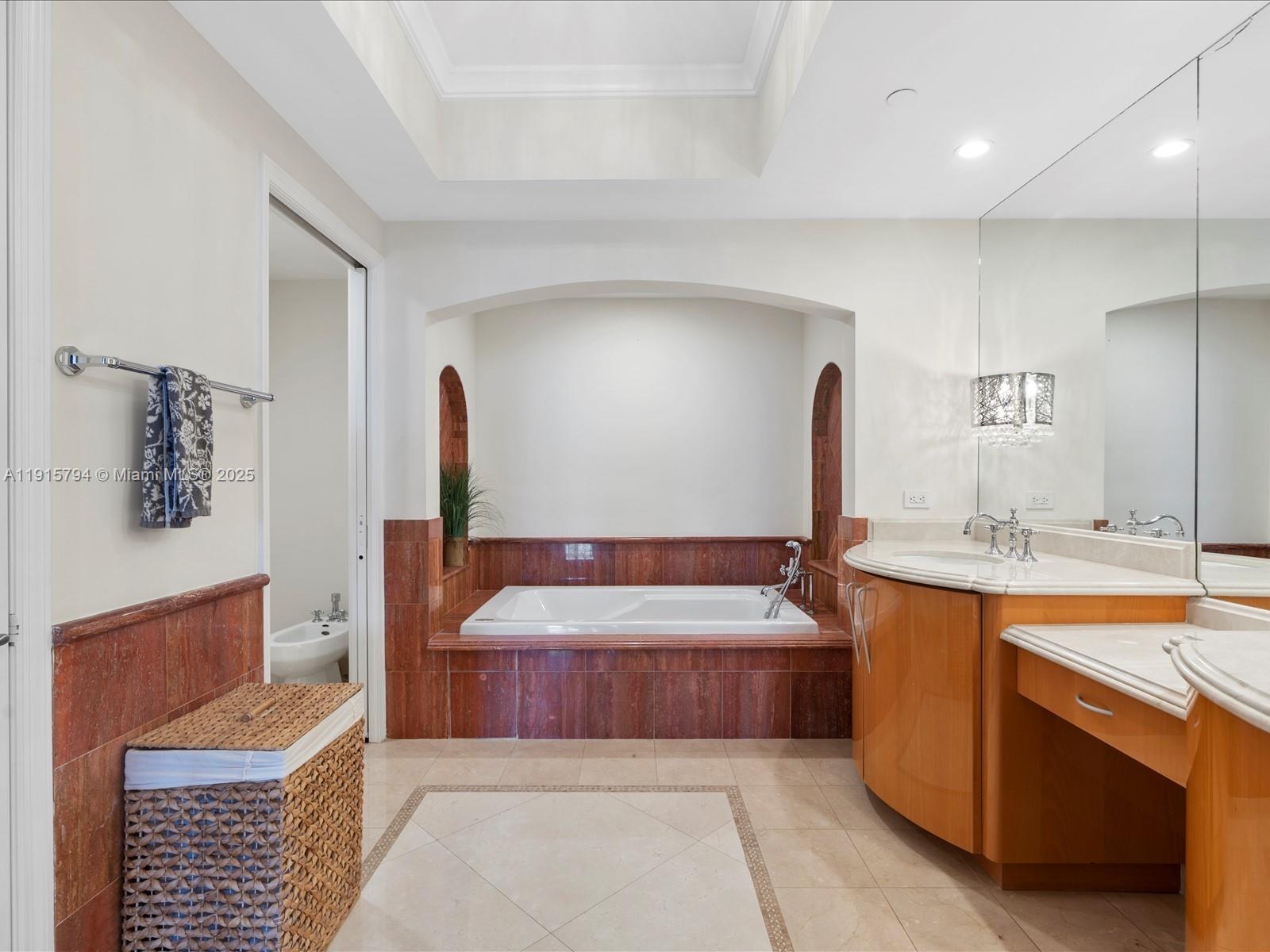 Ver detalles 3305 3 / 3 2214 sq. ft. $ 2025-11-17 0 foto