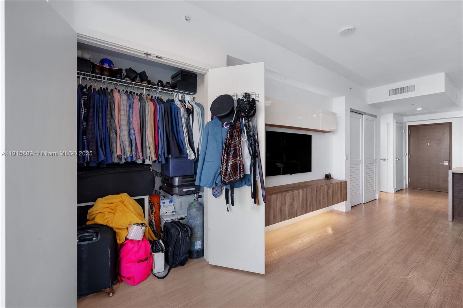 Photo of 1080 Brickell Ave #3705, Miami, Florida, 33131 -