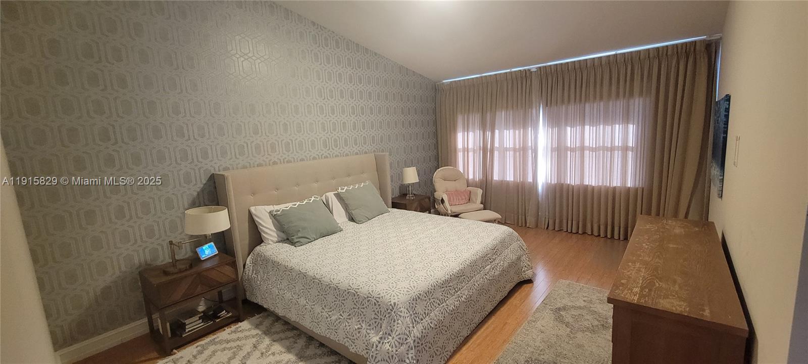 Photo of 1055 Yellow Birch Ter  (1055), Hollywood, Florida, 33019 - Master Bedroom